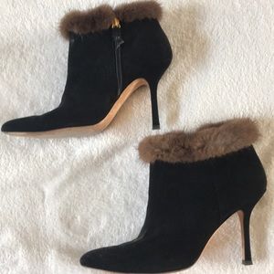 Oscar de la Renta black suede and mink booties